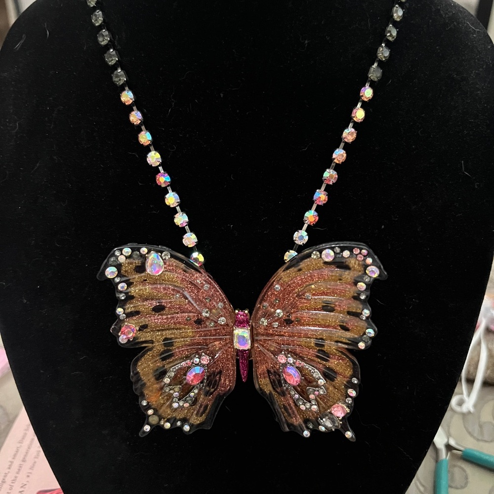 Betsey Johnson RARE Elegant Butterfly Pendant Necklace